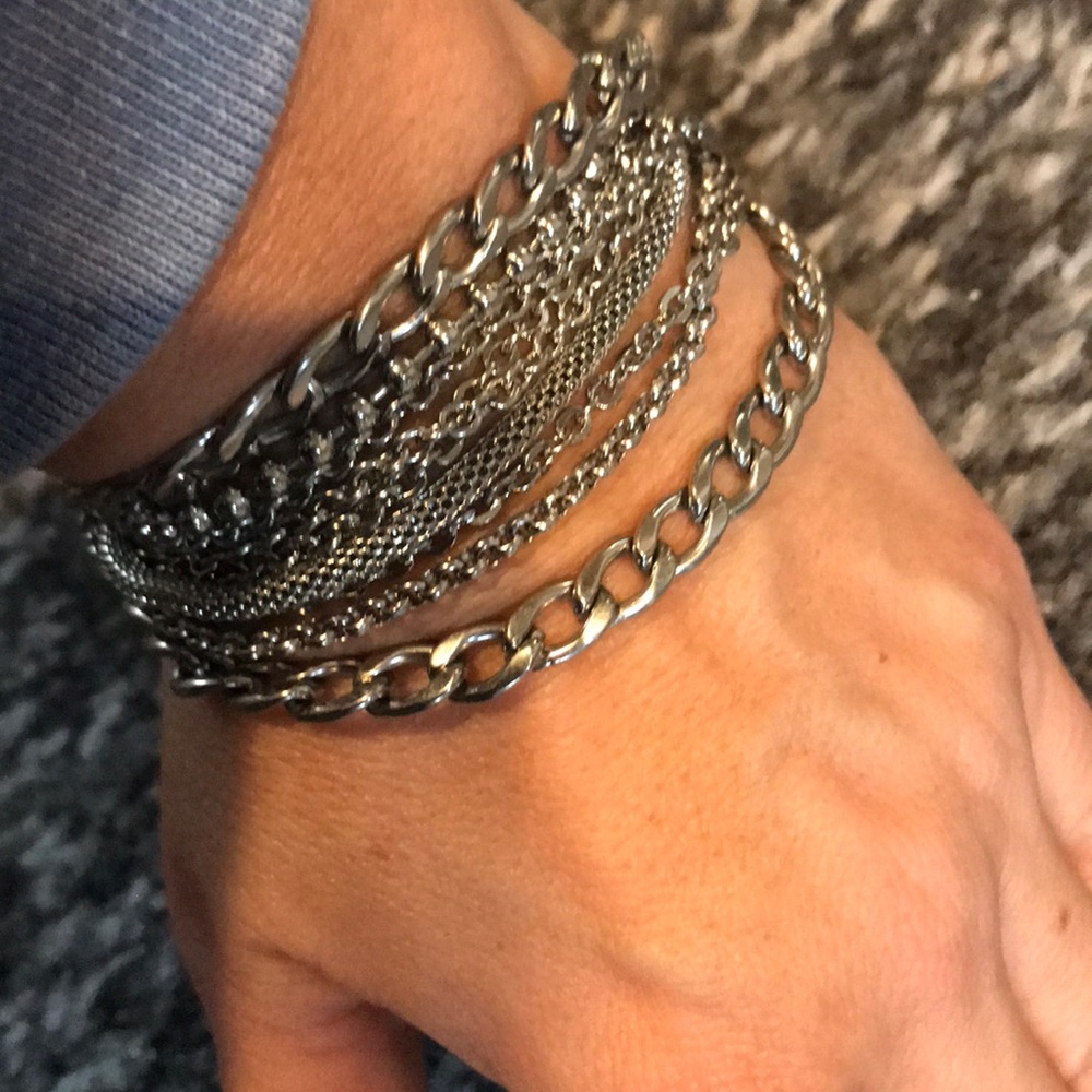 Multiple chain bracelet - Picture 3 of 5